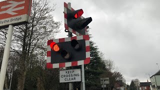 Brand New MoFlash Y03RF2 Yodalarm Blythe Bridge Station Level Crossing Staffordshire 161124 [upl. by Ehlke]