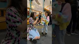 Bienal do Livro Conversando com uma leitora de 6 anos sobre seu livro favorito booktube [upl. by Nyrok]