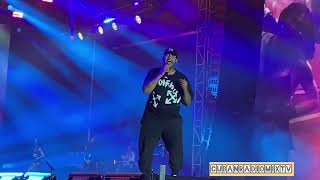 Pobre Diabla en Vivo el Rey OficialDonOmar [upl. by Shulock]