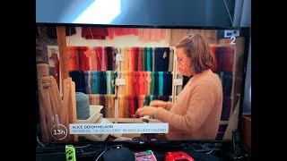 Le tricot est à la mode  La Droguerie vu par France 2 [upl. by Klusek80]