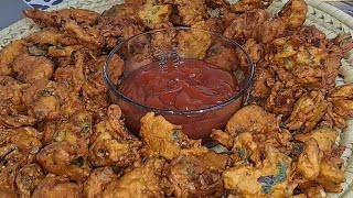 Pakora Recipe  Pyaz Baingan pakori recipe mix Pakora recipe  Onion Eggplant pakori by tasty pakwan [upl. by Assener]