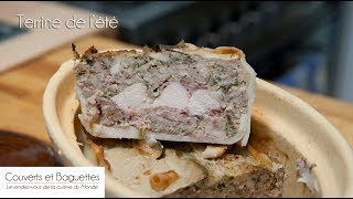 Terrine de porc et poulet  Couverts et Baguettes [upl. by Eusassilem]