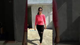 Kendra Sarkar girte hue najar a rahi hai ❌👀 shortvideo funny comedy roast funnycomedycomedy [upl. by Enoitna]