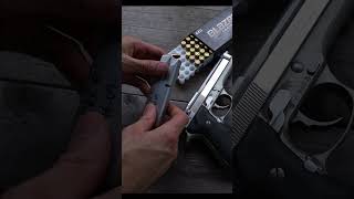 Loading Beretta 92FS Inox [upl. by Arnoldo]