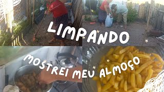 Meu sábado vlog limpando Meu quintal tava muito sujo 🏡meninas [upl. by Truelove972]