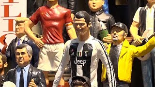 Napoli ecco le statuine del presepe per il 2018 [upl. by Nednil321]