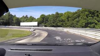 Megane RS  BMW M5 Ringtaxi mit quotleichtem Heckquot  Nordschleife [upl. by Novek]