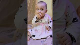 Amrood khane ke fayde ♥️😍♥️ cutebaby trendingshorts [upl. by Ogren]