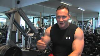 Bodybuilding Tipps  Die richtige Bräune [upl. by Ojybbob]