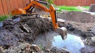 RC ADVENTURES  Dredge Mineral Mining with an Earth Digger 4200XL Excavator amp Screening Bucket [upl. by Hamas]