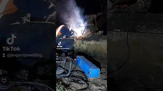 Excavator bucket hook welding Сварка крюка экскаватораekskavatori metināšana сварка [upl. by Chatwin]