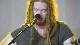 Newton Faulkner  Dream Catch Me Live [upl. by Anehc922]