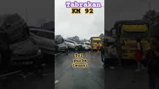 Tabrakan Beruntun Km92 tol purbaleunyitabrakanberuntun [upl. by Irat900]