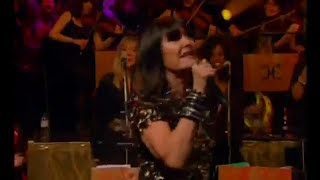 Sandie Shaw  Long Live Love Jools Annual Hottenanny 2011 [upl. by Nylkcaj367]