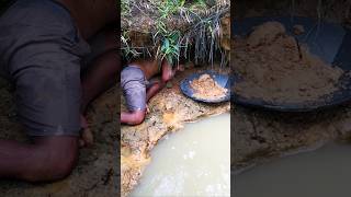 Wow amazing The process of searching for gold manually  Desafio de mineração de ouro viralvideo [upl. by Darmit]