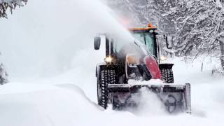 Snow removal with JCB 4000 and Tokvam 256 THS Flex Snøfres  Snöfräs  Snow blower [upl. by Tab]