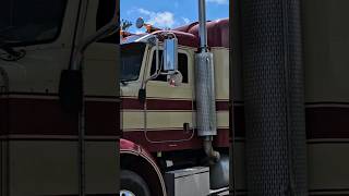 Peterbilt Moving [upl. by Fesuoy]