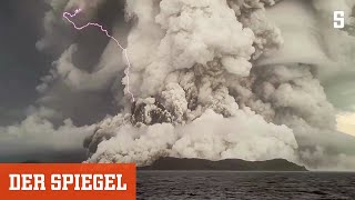 Inselbewohner filmen Vulkanausbruch auf Tonga  DER SPIEGEL [upl. by Ailegnave]