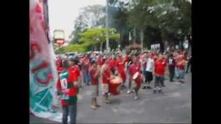 Torcida da Lusa faz protesto antes de jogo no Canindé [upl. by Llewol]