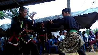 Silat kuntau melayu vs silat kuntau jawa [upl. by Yrelbmik]