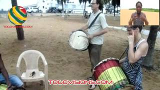 Les danses folkloriques du Togo à lhonneur avec un groupe hollandais en séjour à Lomé [upl. by Noell]