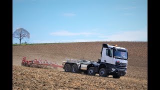 Agrotruck  Abrollkipper mit Schlepperausrüstung [upl. by Eecyak693]