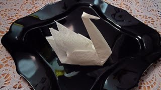 Как красиво сложить салфетку Лебедь How beautiful folded napkin Swan [upl. by Adler656]