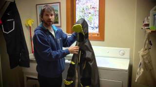 How to Wash your ski oufit  Salomon [upl. by Crain]