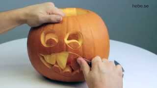 Hur man gör en Halloweenpumpa How to carve a Halloween pumpkin  Pumpkin  Pumpa  Halloween [upl. by Ydnagrub59]