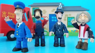 Pieter Post uitpakken  Unboxing Postman Pat [upl. by Nigle582]