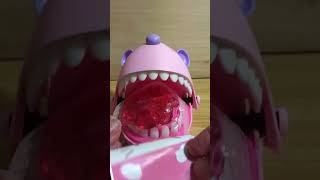 🐭SATISFYING CUTE ANGRY MOUSE LOVE EATING GUMMY CANDY PEACH FLAVOR shorts asmr trending candy [upl. by Lucine]