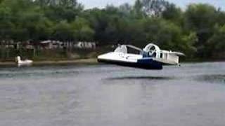 UH 18spw hovercraft Flying Hoverwing [upl. by Acinoed]