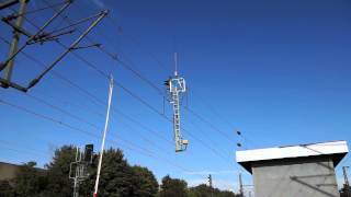 Aufstellen der neuen Signale für das Elektronische Stellwerk Duisburg Hbf [upl. by Pokorny]