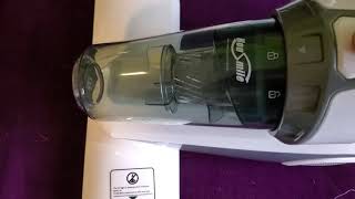 Housmile Handheld Bed Vacuum Clenaer Review super easy to use I am all around happy with this tool [upl. by Biggs454]