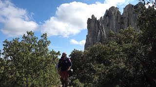 Randonnée Vaucluse  Gigondas et les Dentelles Sarrasines [upl. by Rudiger]