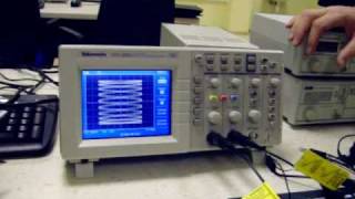 oscilloscope tektronix TDS 2002 3 [upl. by Sapphera]