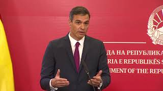 Declaración institucional de Pedro Sánchez con el primer ministro de Macedonia del Norte [upl. by Hatnamas]