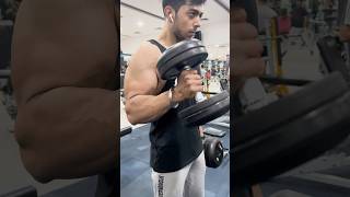 Mind muscle connection 🧠💪shorts youtubeshorts gym workout ytshorts [upl. by Malissia]