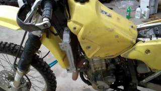 Suzuki DRZ 400  Carburetor Problem  Wont Start  Possible Fix [upl. by Antipas240]