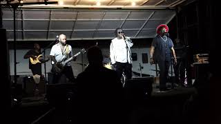 Country Cornbread Eating Girl Live  Kipp Taylor amp Band  Tucka Concert [upl. by Bolling]