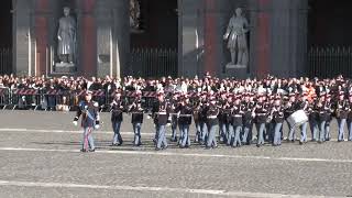 Giuramento 237° corso Scuola militare quotNunziatellaquot ingresso Banda Esercito in piazza Plebiscito [upl. by Harlin530]