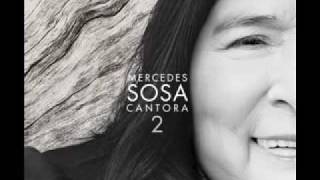 Mercedes Sosa Cantora 2  Misionera con Luiz Carlos Borges [upl. by Acinod]