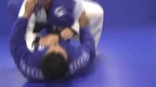 Renzo Gracie Demonstrates How To Triangle Larger Opponents [upl. by Thomsen901]