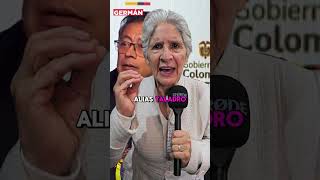 La abuela emberracada lanza ULTIMÁTUM a Gustavo Petro [upl. by Airekal]