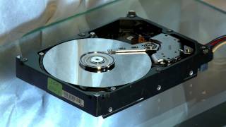 Harddisk Crash Head Crash Data Recovery Seagate ST3500630AS [upl. by Kathy]