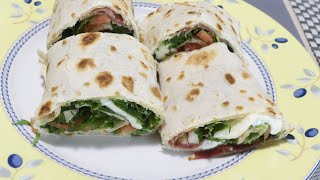 PIADINA CON CRUDO MOZZARELLA E RUCOLA  Ricetta Piadina Romagnola 5 [upl. by Map]