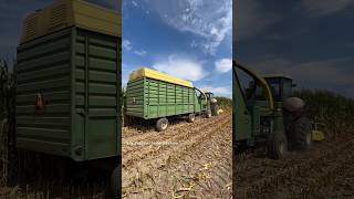 JOHN DEERE 716A Forage Wagon bigtractorpower johndeere wagon corn harvest [upl. by Nelac]