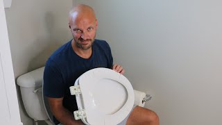 Toilet schoonmaken de regelmatige beurt [upl. by Rehpotsirc46]