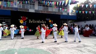 Alingo lingo  baile folklorico con niños [upl. by Justine]