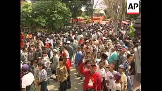 INDONESIA THOUSANDS PAY THEIR RESPECTS AT SUKARNOS GRAVESITE [upl. by Eillam]